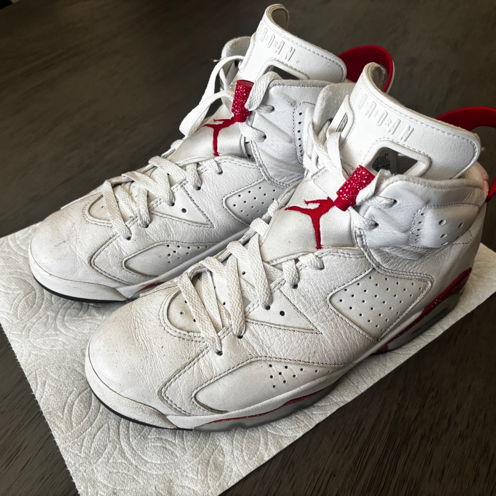 Nike Air Jordan 6 Retro Red Oreo